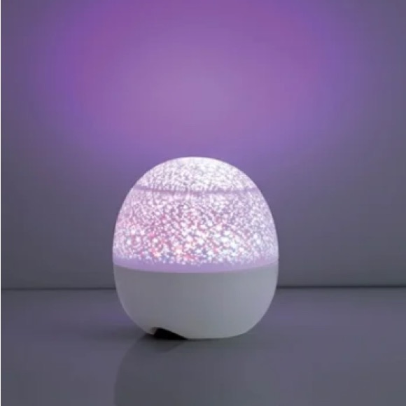 Merkury Innovations Multiglow Galaxy Night Light LED Lightshow Projector - Picture 6 of 13
